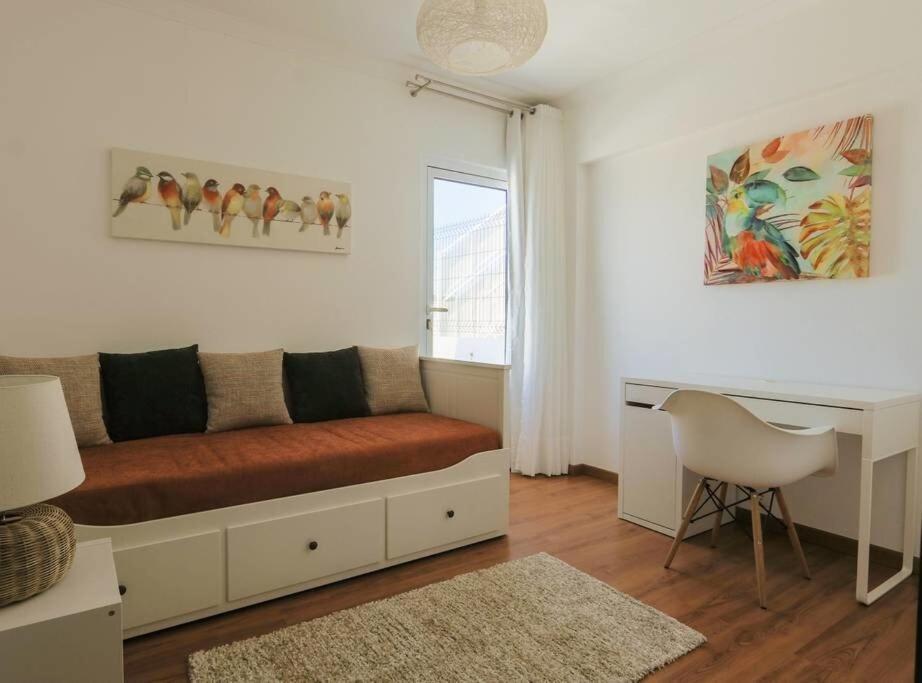 Guestready - Marina View Top Floor With Terrace Ponta Delgada Kültér fotó